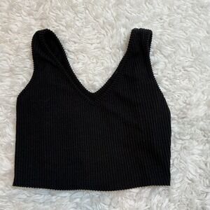 2 Saints Black Ribbed Knit V‎ Neck Crop Tank Top Size M